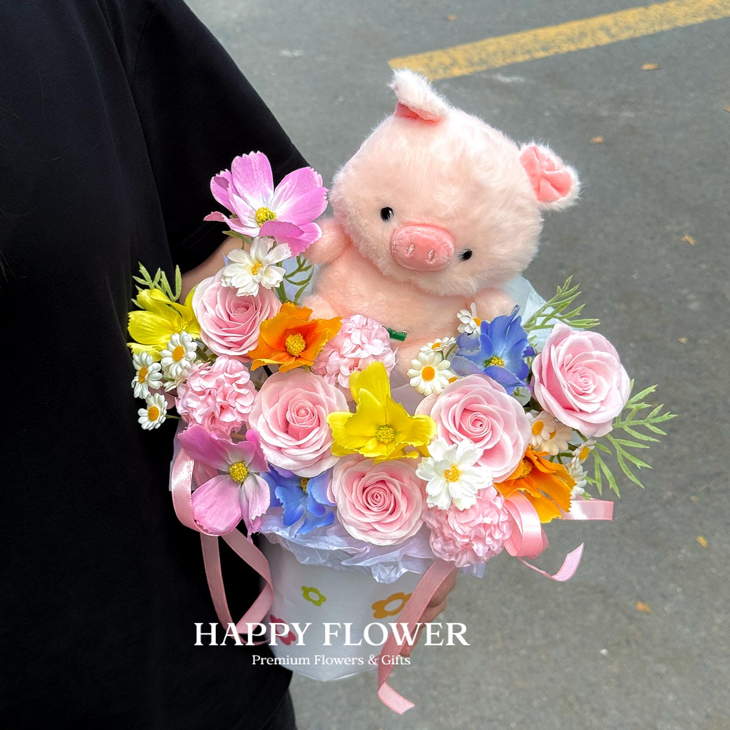 bó-hoa-gấu-bông-bé-heo-dễ-thương-tặng-người-yêu bó-hoa-gấu-bông-bé-heo-dễ-thương-tặng-người-yêu