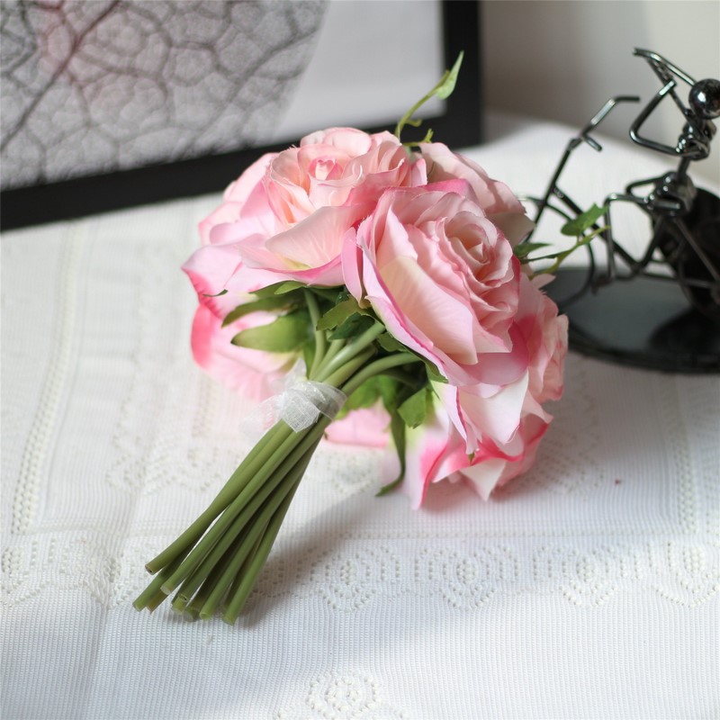 bó hoa cưới hoa hồng đơn giản