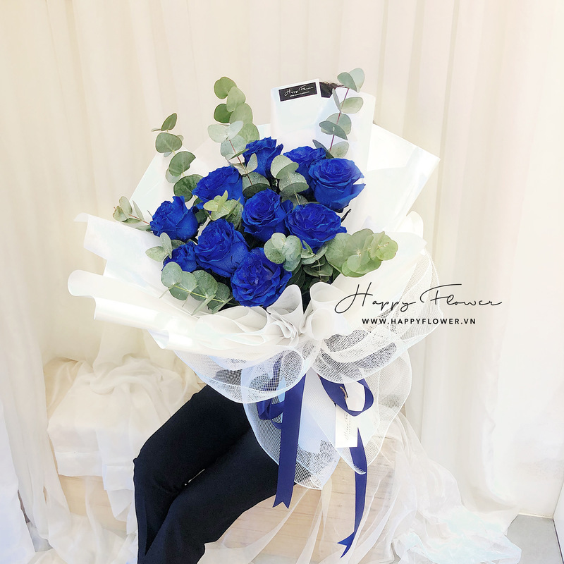 Bó hoa cưới cầm tay màu xanh dương từ hoa hồng xanh Ecuador
